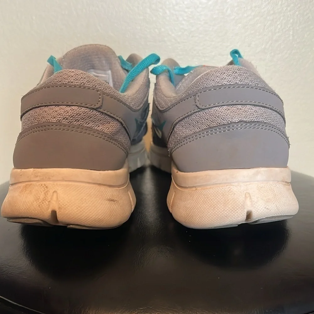 Nike Flex Experience RN 2 Running Shoes Womens 9.5 Gray Blue Sneakers